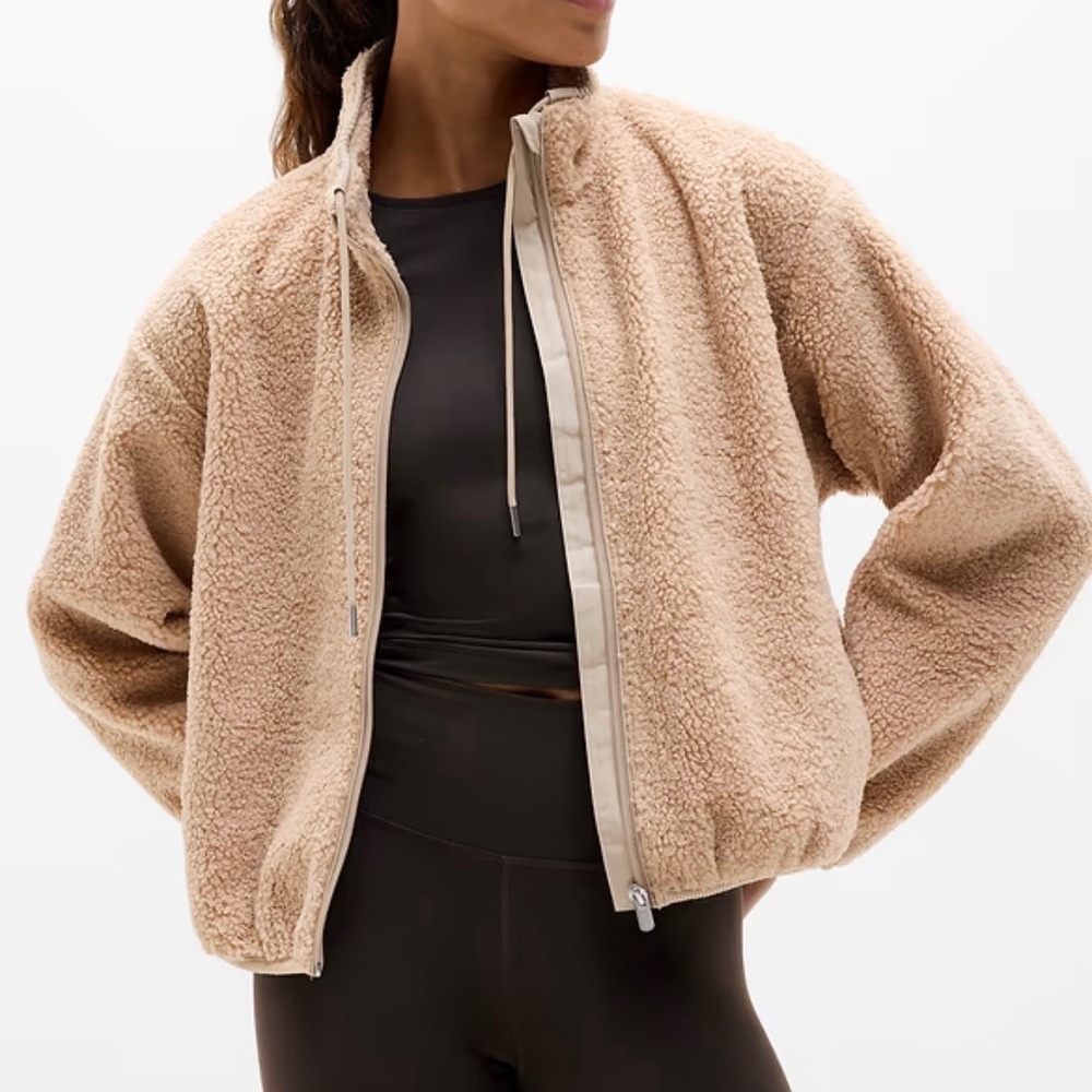 Athleta Tugga Jacket Womens SP Beige Sherpa Fleece Full Zip High Neck Pocket